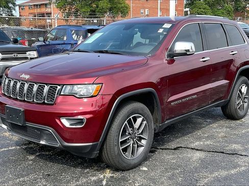 Used 2019 Jeep Grand Cherokee Limited AWD/4WD image 11