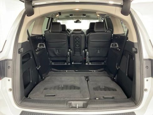 Certified 2025 Honda Odyssey Touring image 9