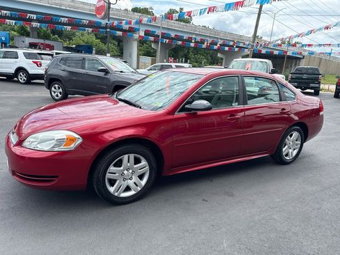 Used 2014 Chevrolet Impala LT w/ LT Sunroof Package FWD image 8