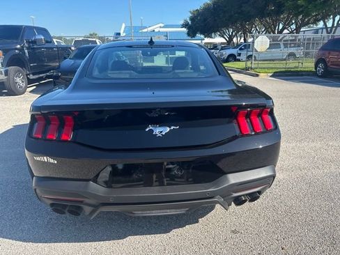 Used 2026 Ford Mustang Coupe RWD image 6