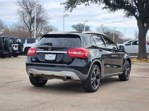Used 2018 Mercedes-Benz GLA 250 image 7
