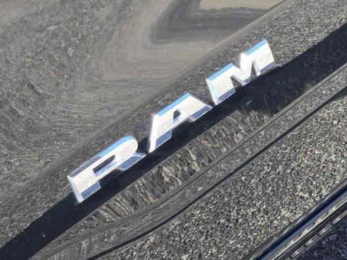 Used 2022 RAM 1500 Lone Star image 11