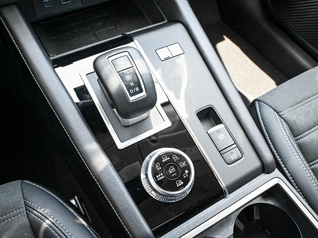 Used 2024 Mitsubishi Outlander SE AWD/4WD image 33