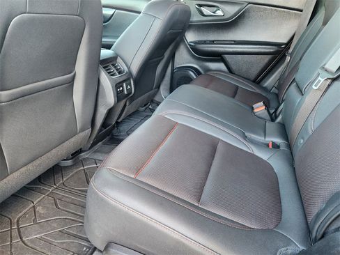 Used 2021 Chevrolet Blazer RS w/ Enhanced Convenience Package image 22
