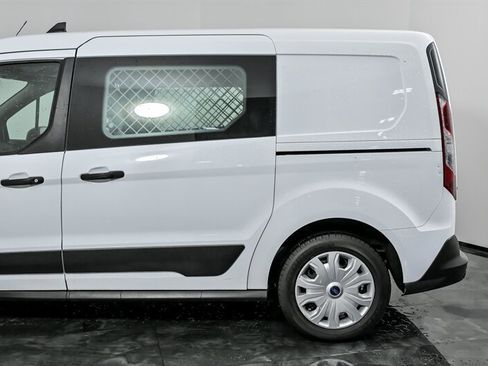Used 2021 Ford Transit Connect XLT image 7