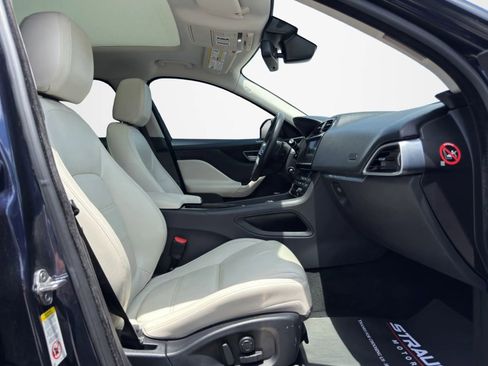 Used 2018 Jaguar F-PACE Prestige AWD/4WD image 19