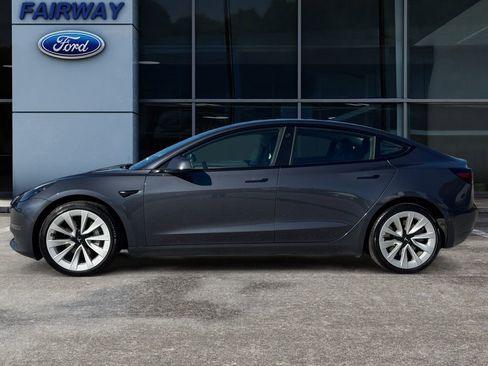 Used 2022 Tesla Model 3 image 7
