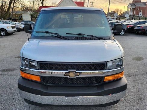 Used 2018 Chevrolet Express 3500 LT w/ LT Preferred Equipment Group RWD image 6