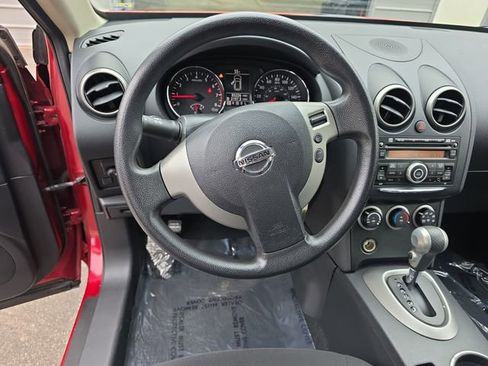 Used 2011 Nissan Rogue S image 16