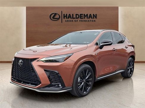 Used 2025 Lexus NX 450h+ F Sport image 3