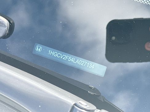 Certified 2020 Honda Accord EX-L image 37