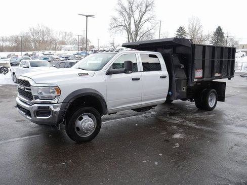 Used 2021 RAM 5500 Tradesman w/ Chrome Appearance Group image 6
