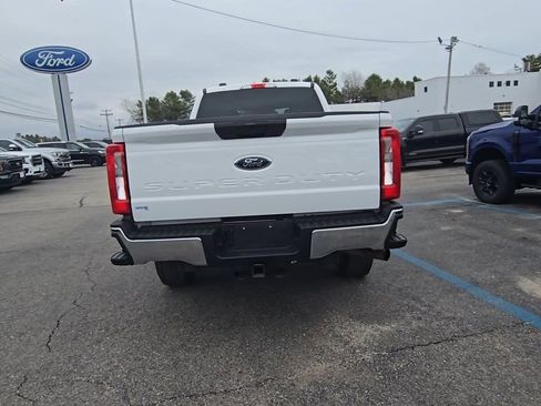 Used 2025 Ford F250 XLT w/ Snow Plow Prep Package AWD/4WD image 18
