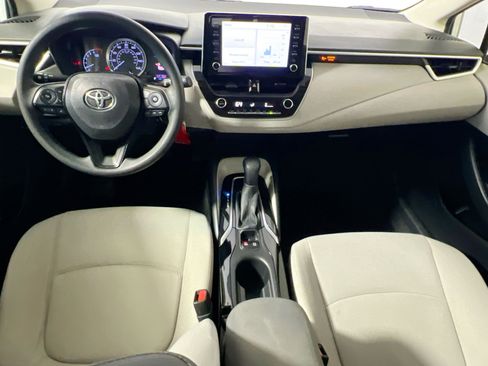 Used 2020 Toyota Corolla LE image 29