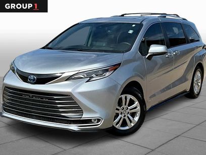 Used 2021 Toyota Sienna Platinum