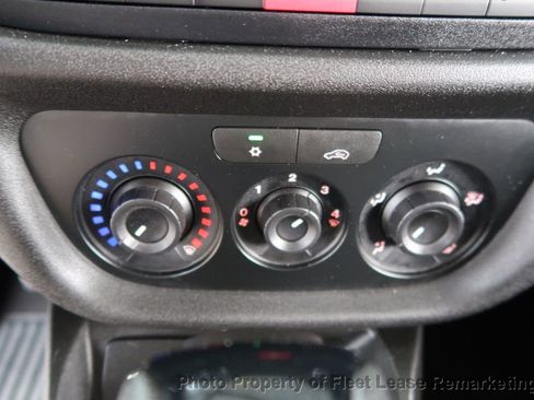 Used 2021 RAM ProMaster City Tradesman SLT image 31