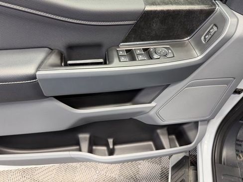 Used 2022 Ford F150 XLT w/ Equipment Group 302A High image 13