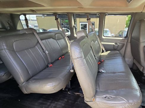 Used 2012 Chevrolet Express 3500 LS RWD image 16