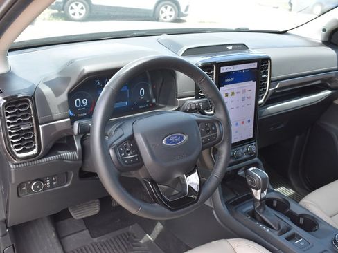Certified 2025 Ford Ranger Lariat w/ Advanced Towing Package AWD/4WD image 10