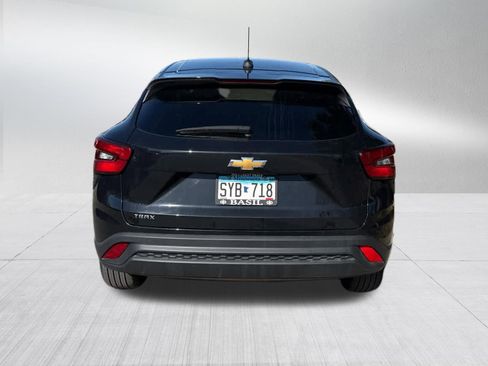 Used 2024 Chevrolet Trax LS FWD image 6