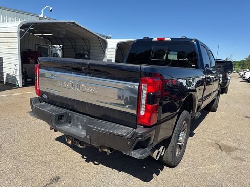 Used 2024 Ford F350 King Ranch AWD/4WD image 3