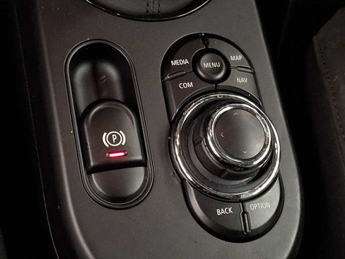Used 2024 MINI Cooper SE FWD image 19