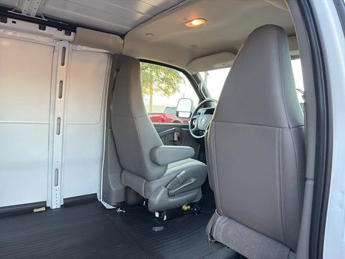 New 2025 Chevrolet Express 3500 Extended w/ Driver Convenience Package image 10