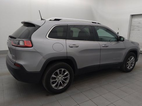 Used 2019 Jeep Cherokee Latitude Plus w/ Comfort/Convenience Group AWD/4WD image 10