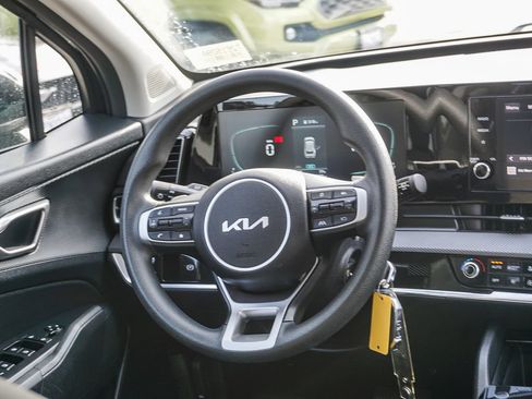 Certified 2023 Kia Sportage LX AWD/4WD image 17