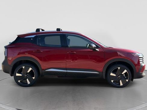 New 2026 Nissan Kicks SR w/ Cold Weather Package FWD image 2