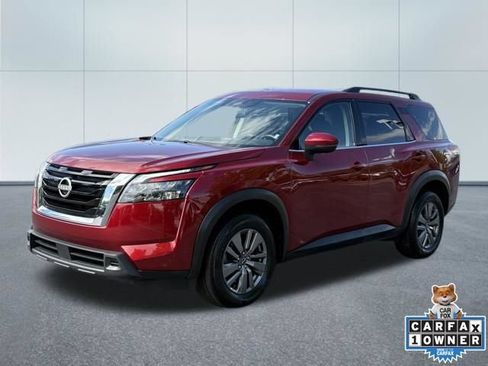 Used 2024 Nissan Pathfinder SV AWD/4WD image 6