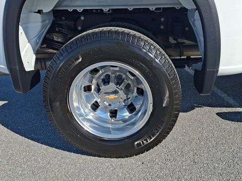 Used 2026 Chevrolet Silverado 3500 High Country w/ High Country Premium Package AWD/4WD image 8
