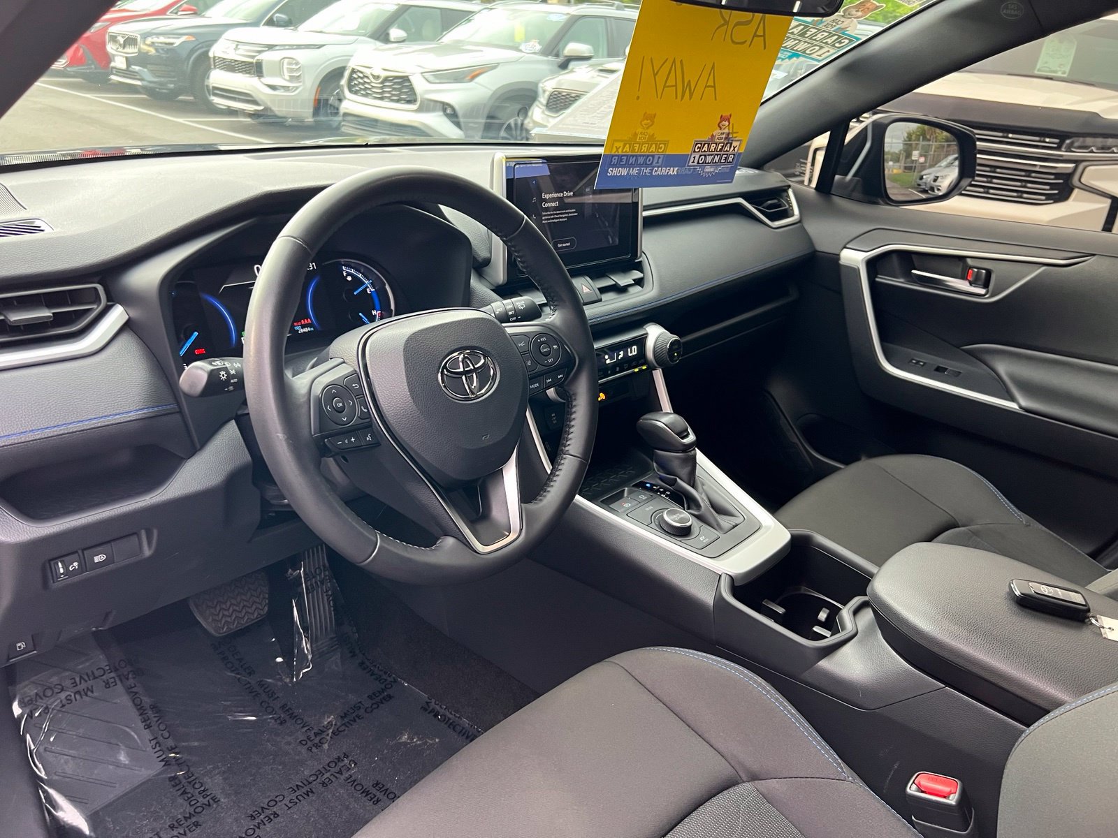 Used 2025 Toyota RAV4 SE AWD/4WD image 24