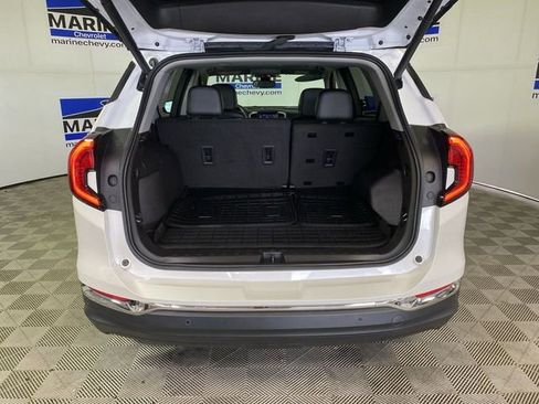 Certified 2024 GMC Terrain SLT w/ Infotainment Package II image 33