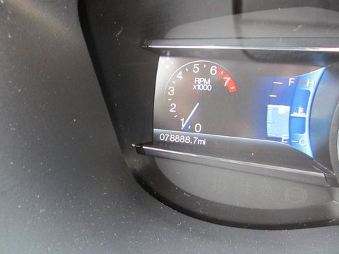 Used 2017 Ford Explorer XLT w/ Equipment Group 202A image 51