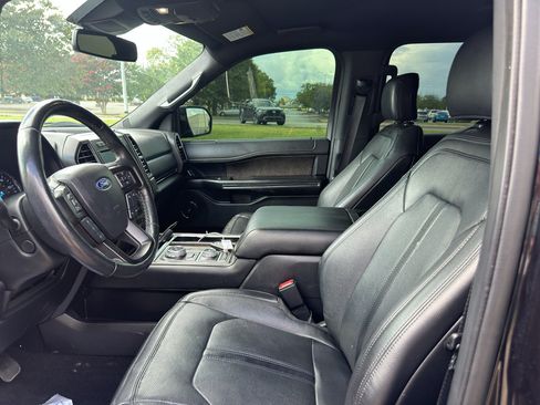 Used 2019 Ford Expedition Max Limited w/ Driver Assistance Package AWD/4WD image 21