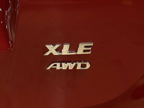 Used 2017 Toyota RAV4 XLE image 26