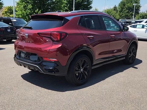 Used 2024 Buick Encore GX Sport Touring AWD/4WD image 7