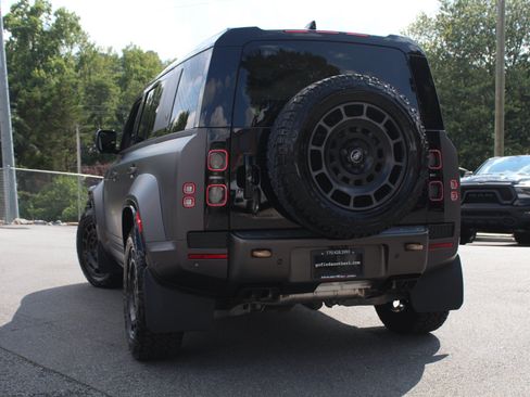 Used 2025 Land Rover Defender 110 AWD/4WD image 89