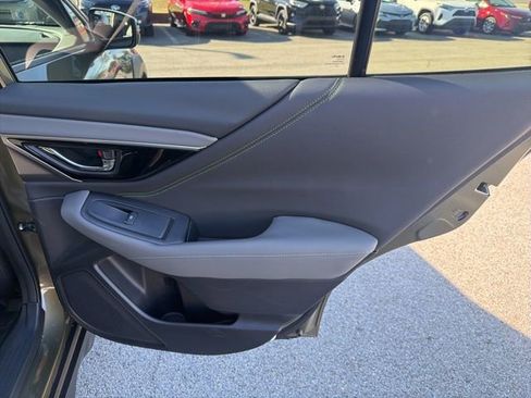 Used 2025 Subaru Outback Onyx Edition w/ Popular Package #2 image 15