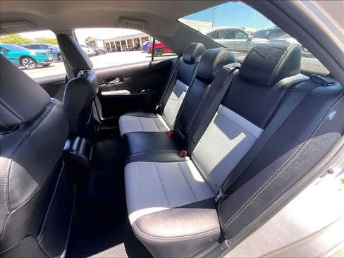 Used 2013 Toyota Camry SE FWD image 27