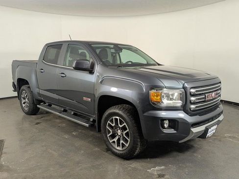 Used 2015 GMC Canyon SLE w/ All-Terrain Package image 2