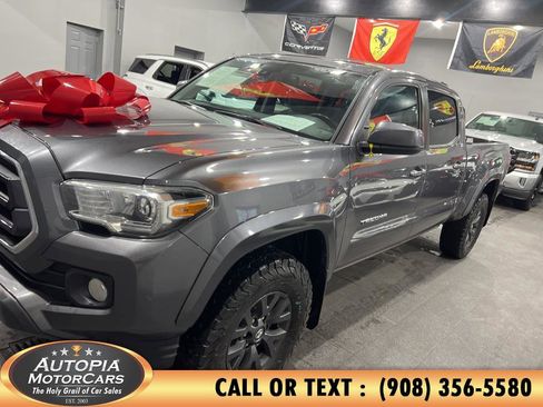 Used 2021 Toyota Tacoma SR5 image 3