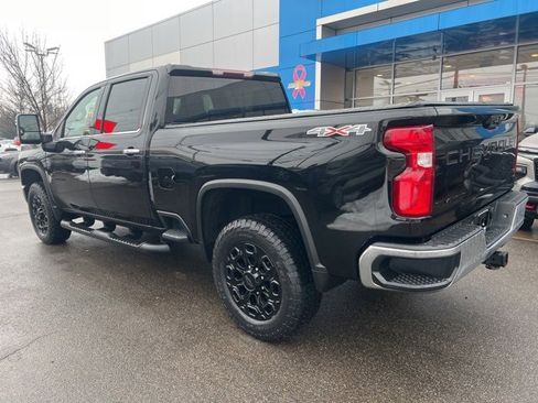 Used 2022 Chevrolet Silverado 2500 LTZ w/ LPO, Dark Essentials Package image 4