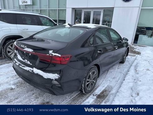 Used 2023 Kia Forte LXS image 5