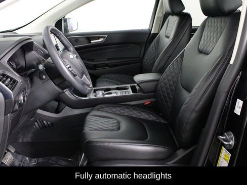 Used 2024 Ford Edge Titanium image 10