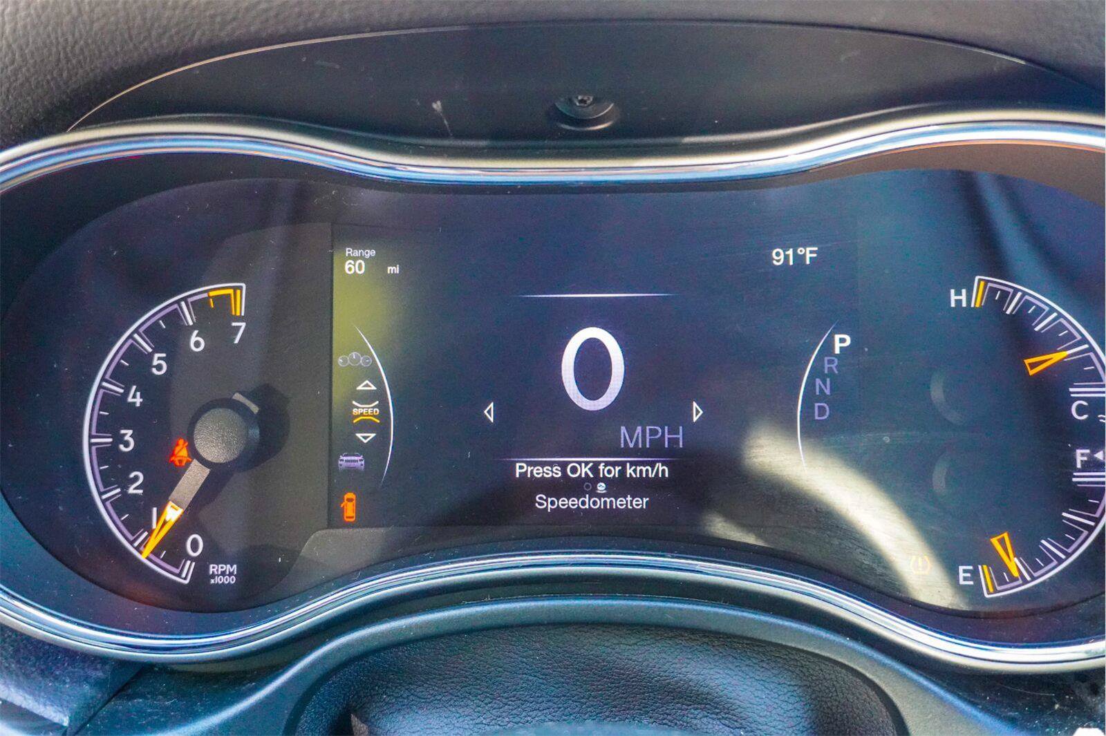 Used 2020 Jeep Grand Cherokee Altitude RWD image 28