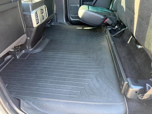 Used 2015 Ford F150 Lariat image 36