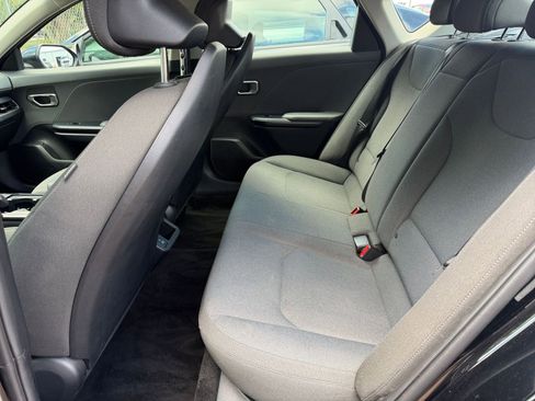 Used 2025 Kia K4 FWD image 24
