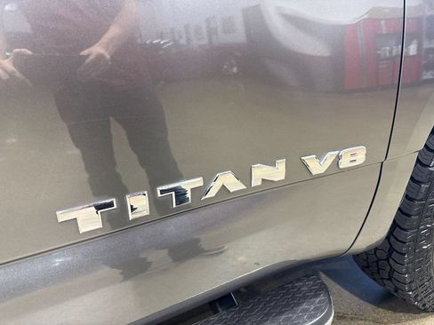 Used 2019 Nissan Titan SV AWD/4WD image 68